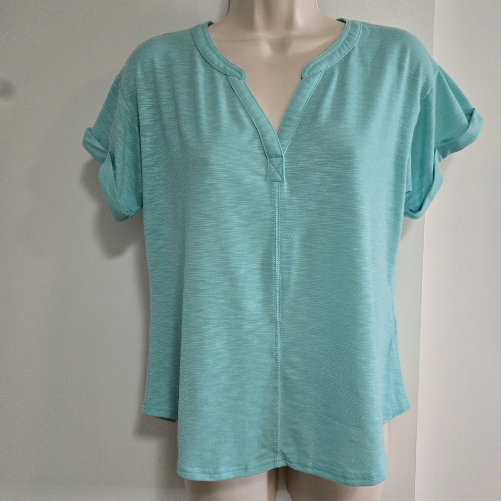 L.L. Bean Petite Small PS Green Split Neck Stretch Performance T-Shirt 510127